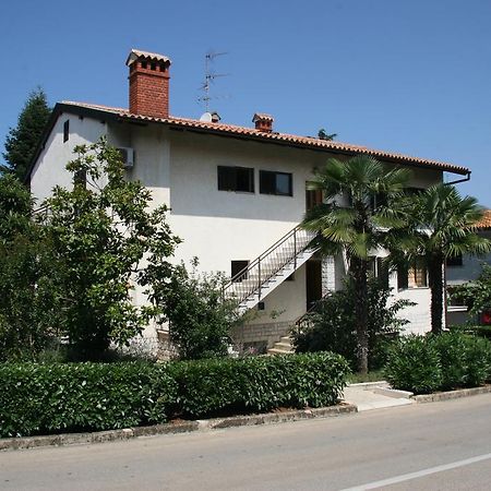 Pineta House Vidos Apartment Пореч Екстериор снимка