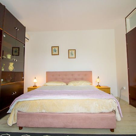 Pineta House Vidos Apartment Пореч Екстериор снимка