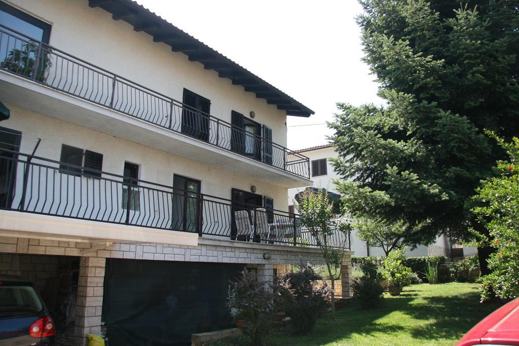 Pineta House Vidos Apartment Пореч Екстериор снимка