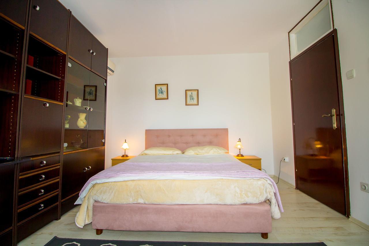 Pineta House Vidos Apartment Пореч Екстериор снимка
