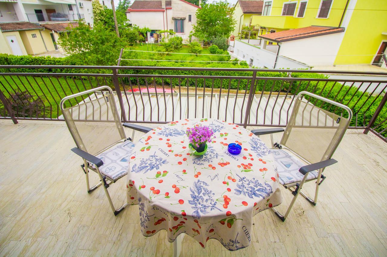 Pineta House Vidos Apartment Пореч Екстериор снимка
