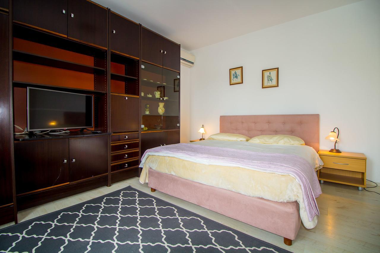Pineta House Vidos Apartment Пореч Екстериор снимка